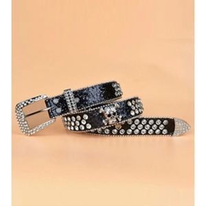 Women's RHINESTONE SKULL DECOR BELT